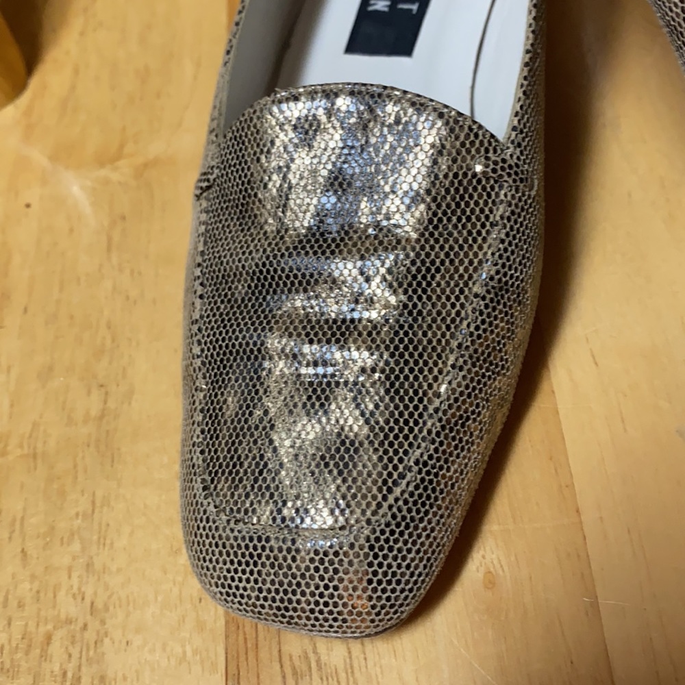 Stuart Weitzman Gold Python Print Flats Loafers S… - image 4